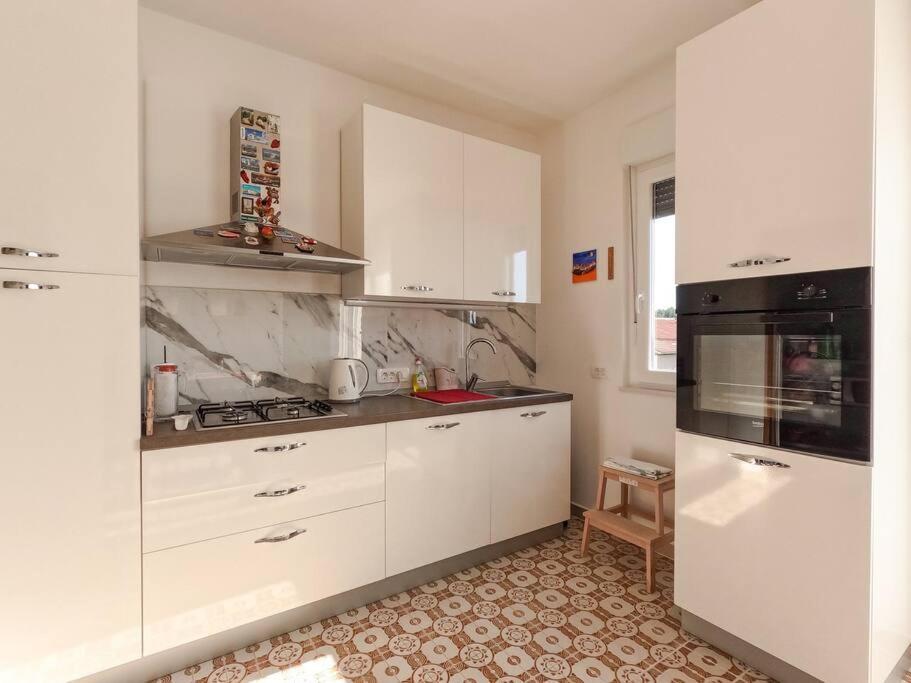Apartment Margi Пула Екстериор снимка